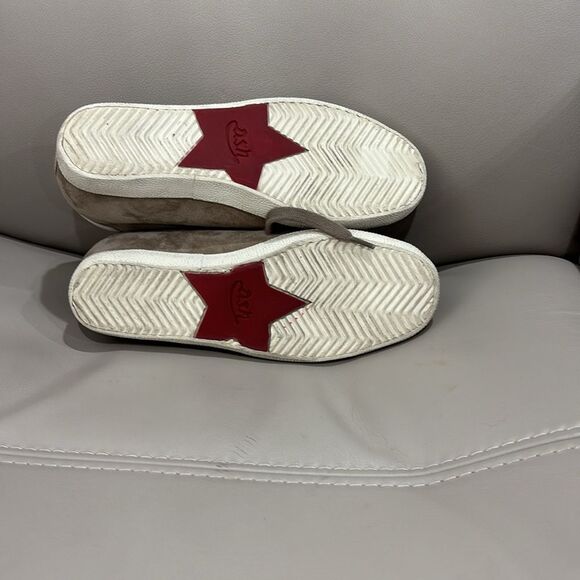 ASH Limited Gull Embroidered Sneakers sz 37 - Picture 4 of 4